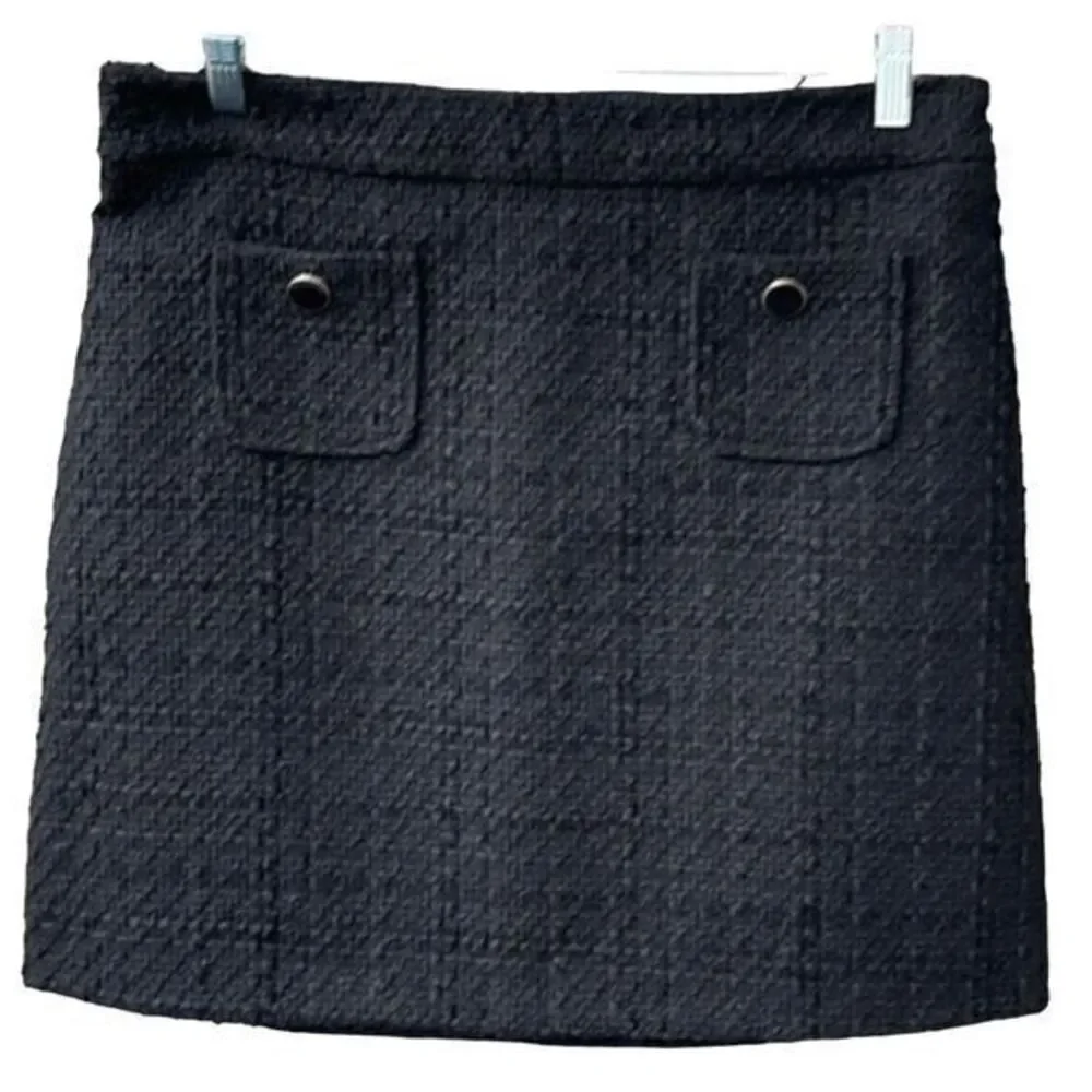 MAISON d'AMÉLIE PARIS black woven tweed skirt‎ with patch Pockets in size 12.
